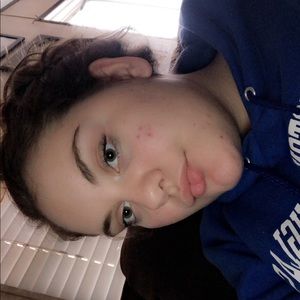 Meet your Posher, Camryn